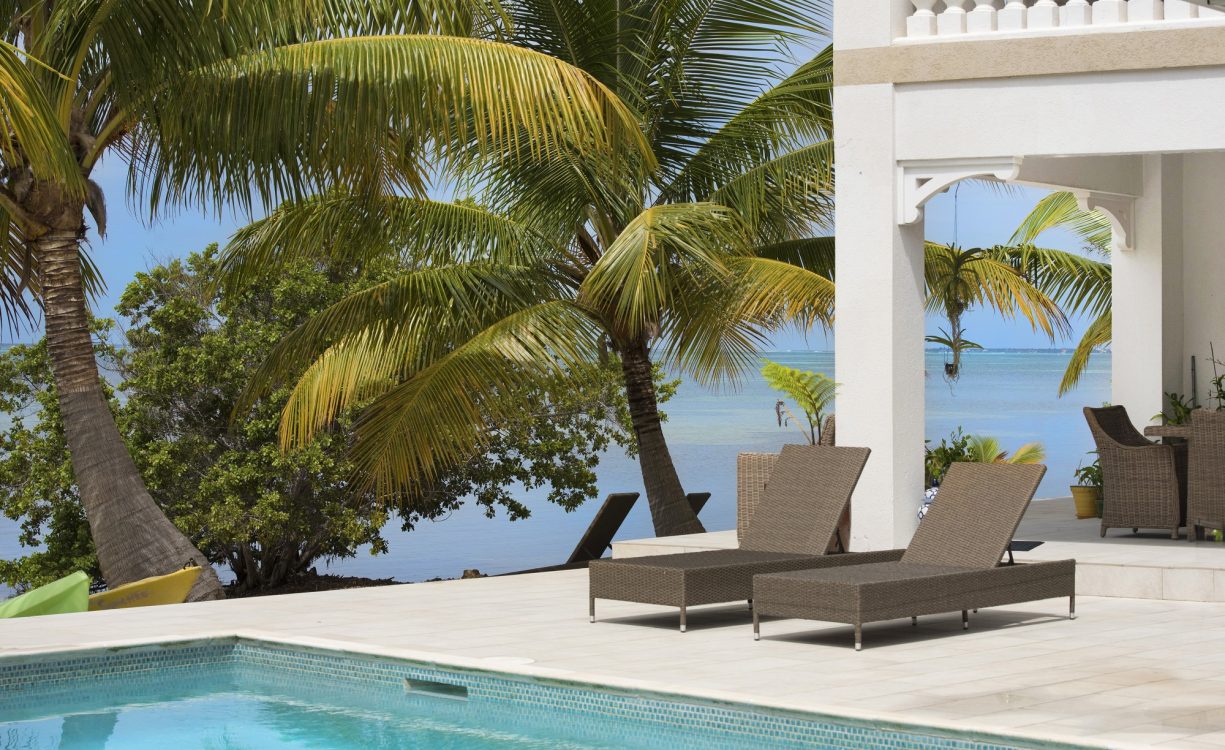 OCEAN REACH BEACHFRONT HOME