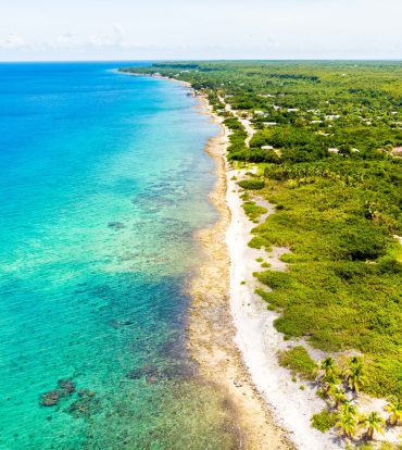 CAYMAN BRAC OCEANFRONT LAND - LOT 2