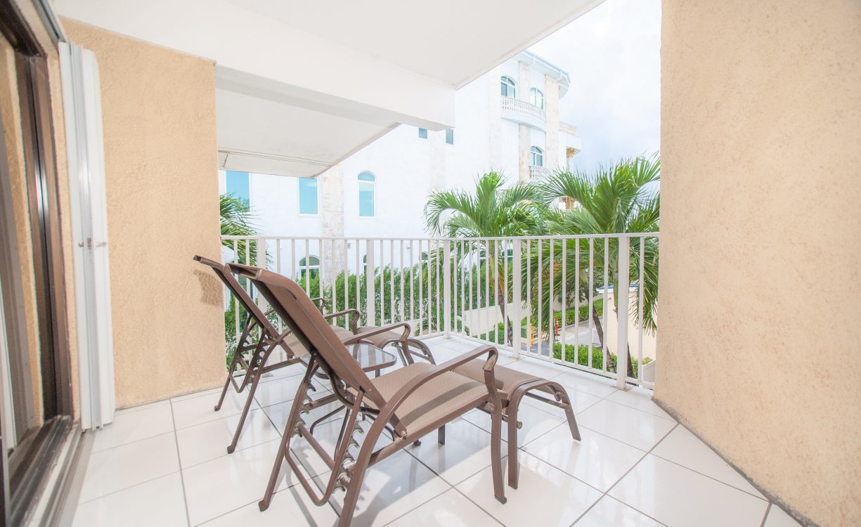 CAYMAN REEF RESORT 24