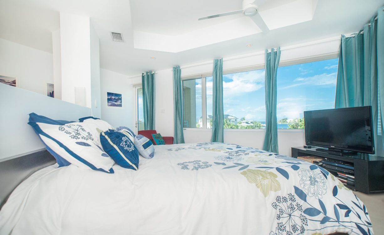 THE PENINSULA AT GRAND HARBOUR