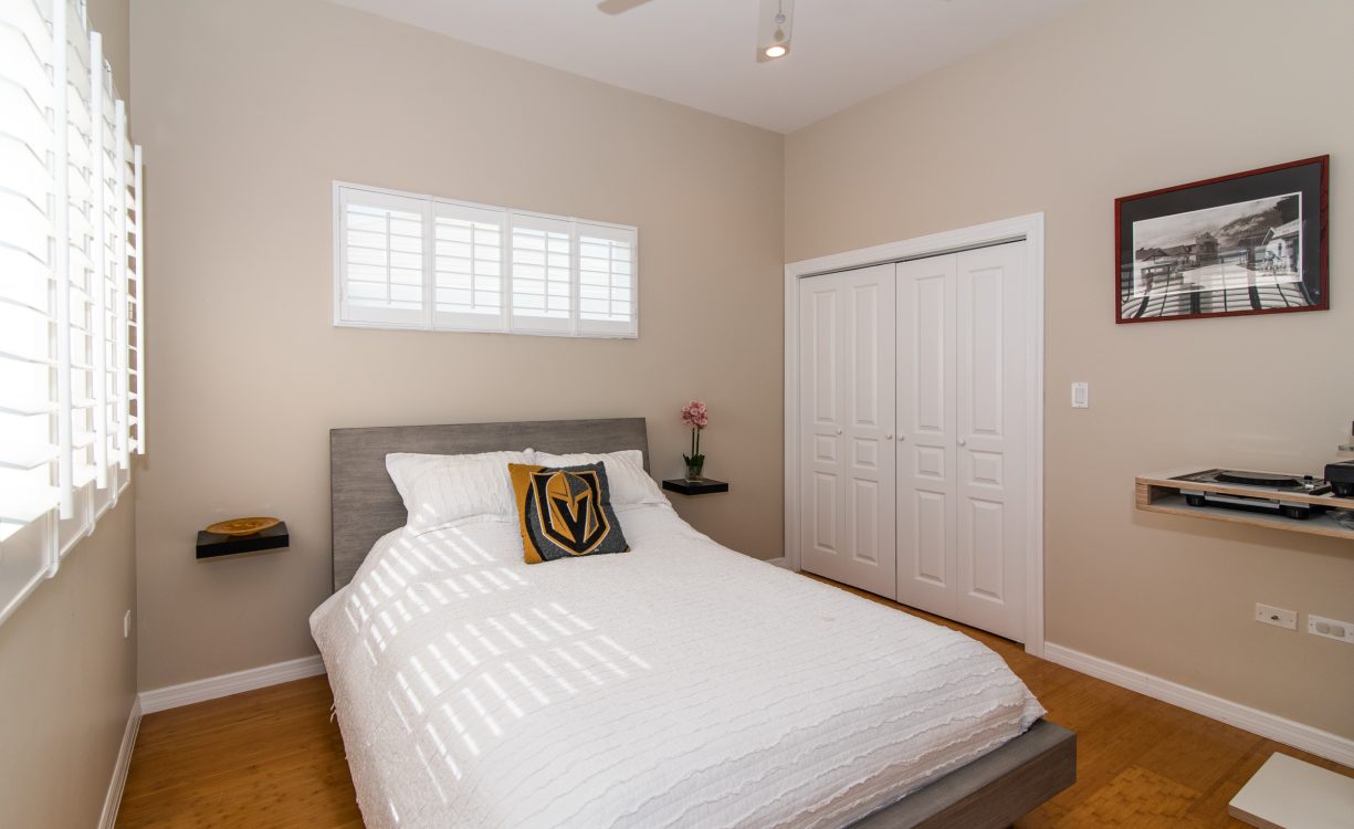 THE POINT AT PARADISE COVE 11