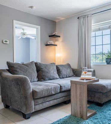 LAKESIDE - UPGRADED 2 BEDROOM UNIT