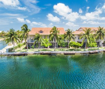 YACHT CLUB VILLAS #9