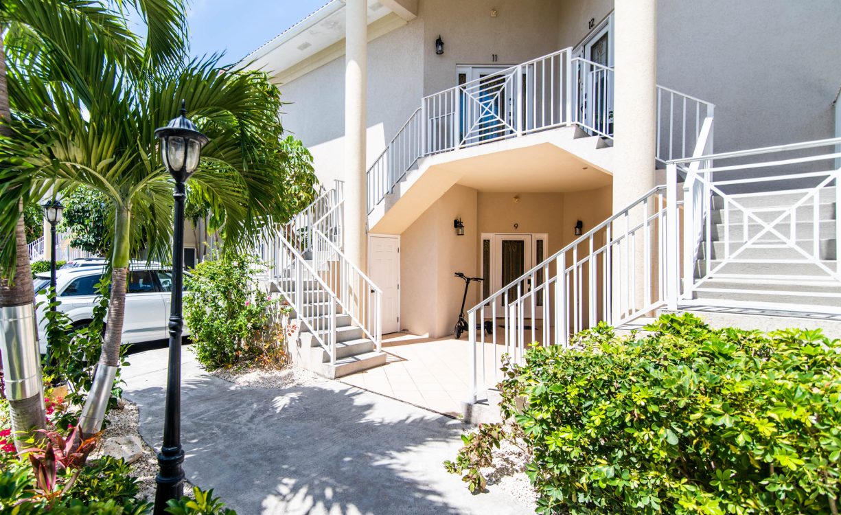 YACHT CLUB VILLAS #9