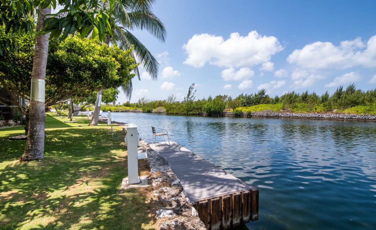YACHT CLUB VILLAS #9