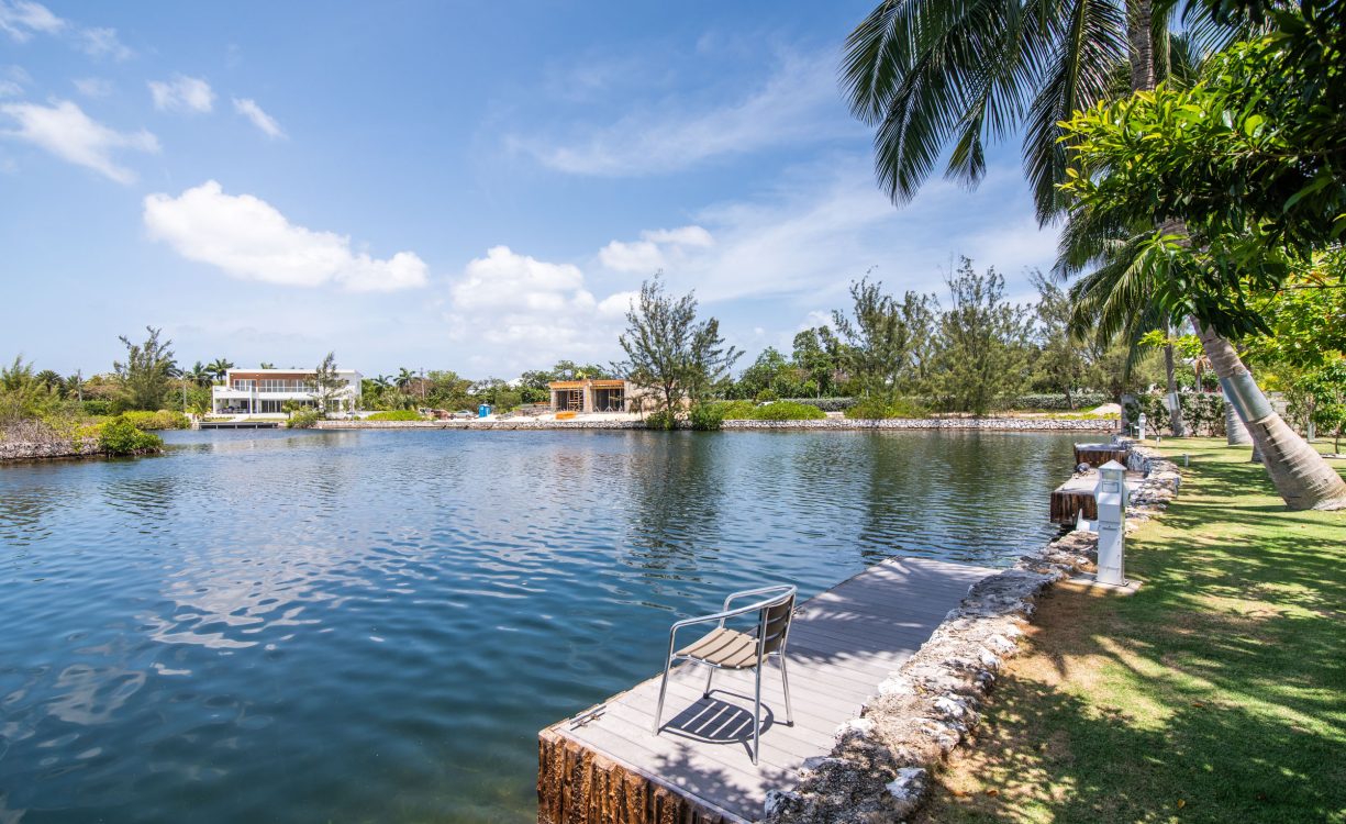 YACHT CLUB VILLAS #9