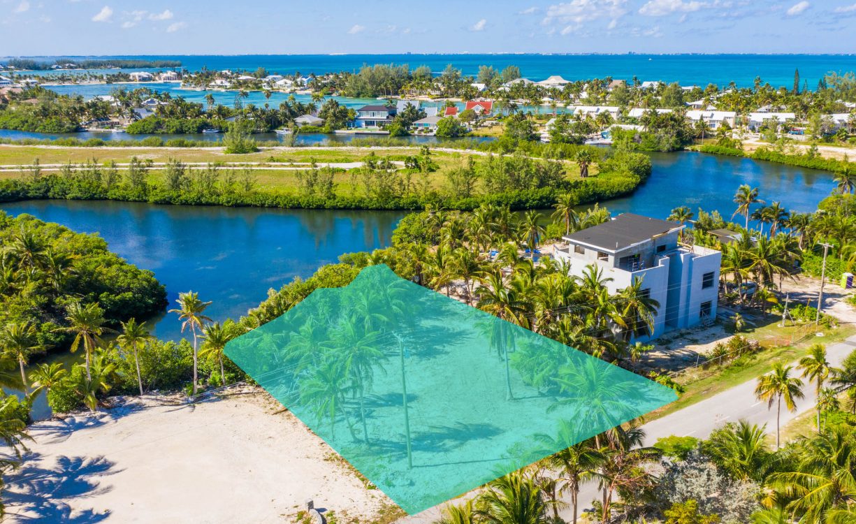 RUM POINT DRIVE CANAL FRONT LOT