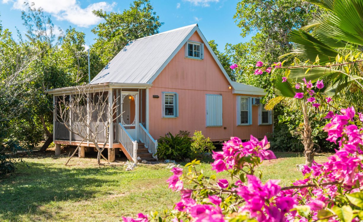 SEAVIEW ROAD LAND WITH CAYMANIAN COTTAGE