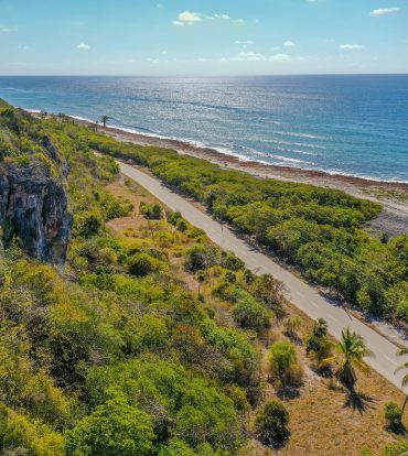 CAYMAN BRAC SOUTH SIDE LAND