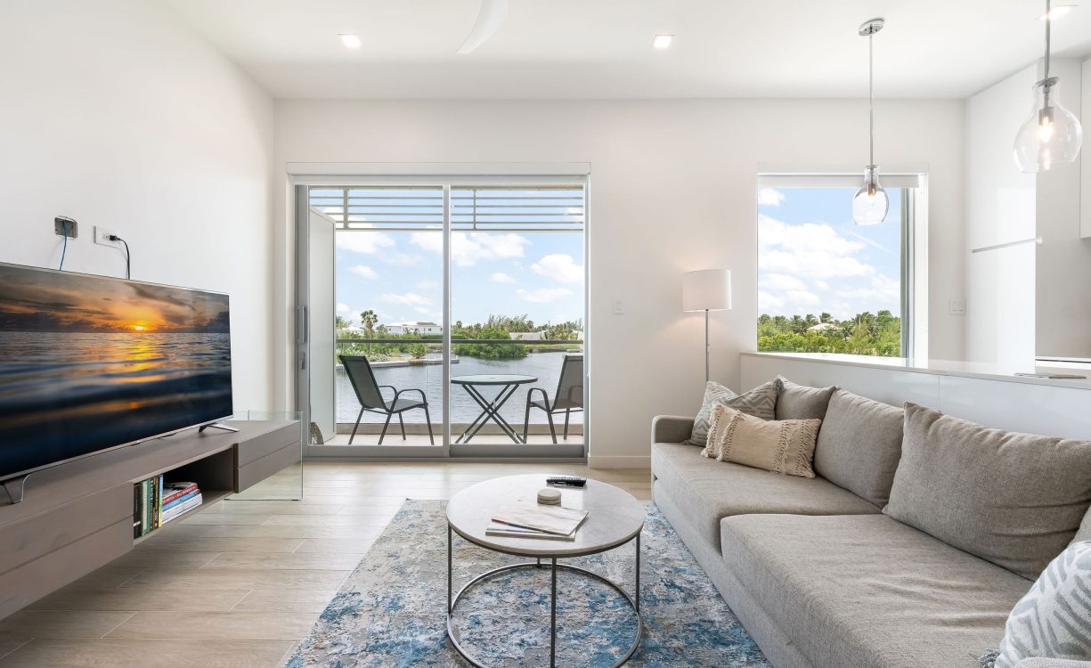 ONE CANAL POINT 523