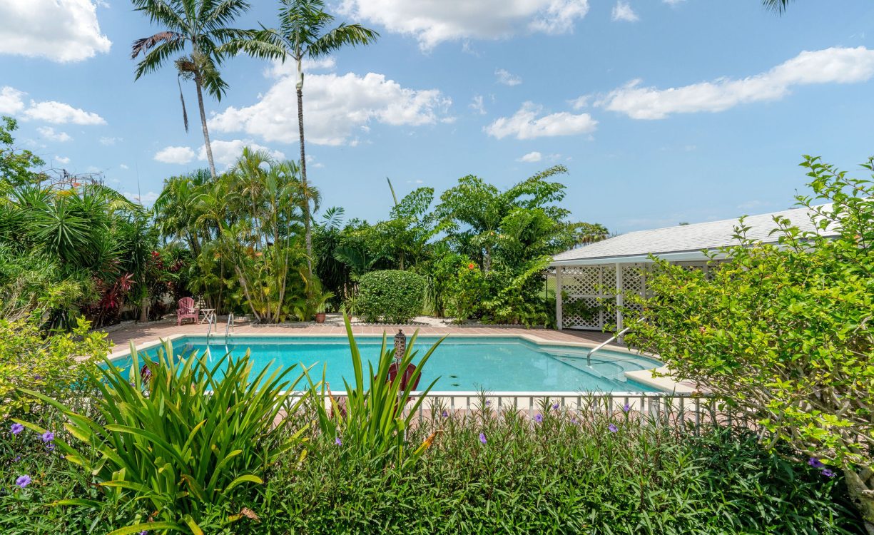 Sandalwood Crescent 28 — Property Cayman Real Estate