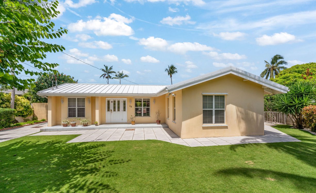 Sandalwood Crescent 28 — Property Cayman Real Estate