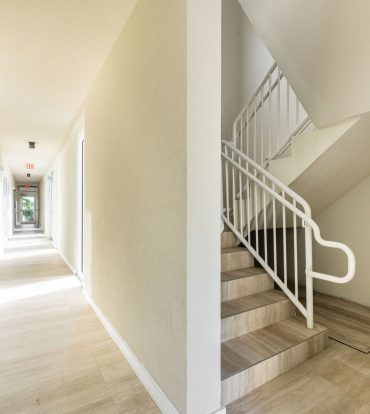 PALM GROVE COMMERCIAL UNIT 3