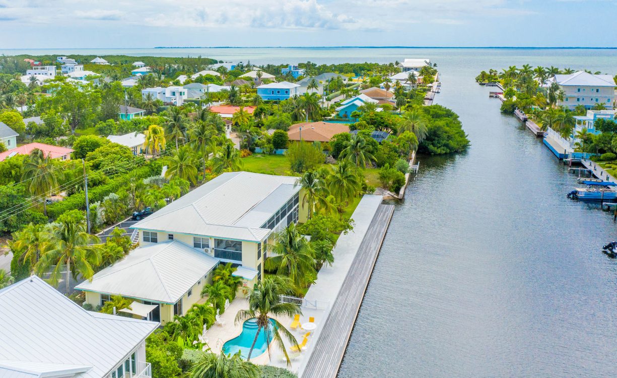 Snug Harbour Club — Property Cayman Real Estate