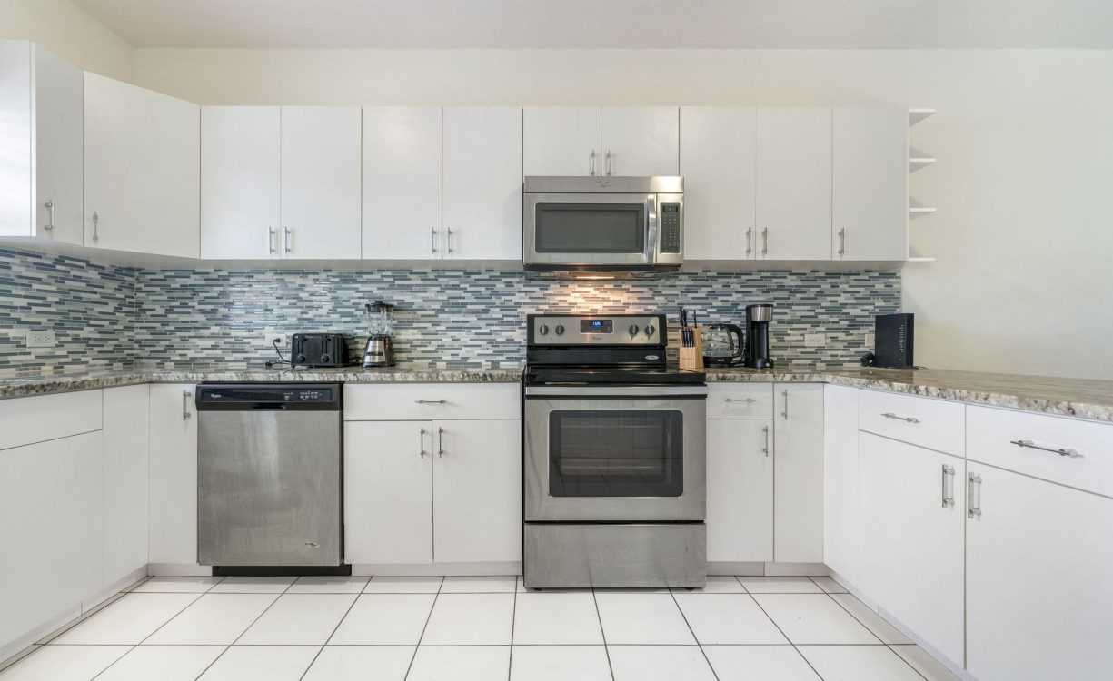 POINSETTIA PLACE UNIT 6