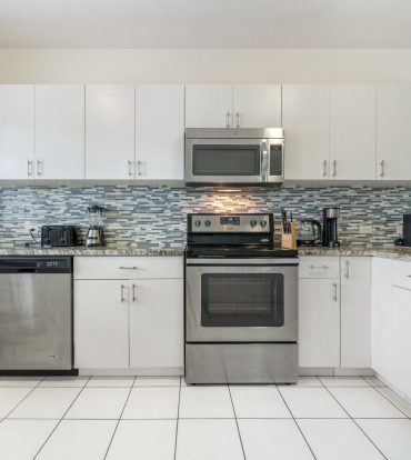 POINSETTIA PLACE UNIT 6