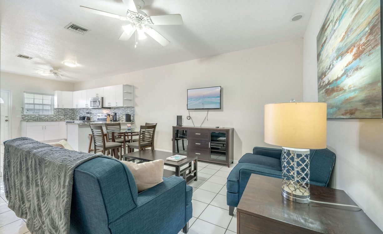POINSETTIA PLACE UNIT 6