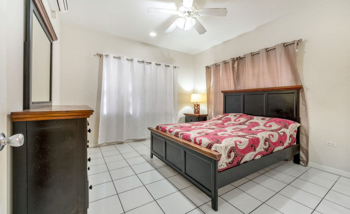 POINSETTIA PLACE UNIT 6