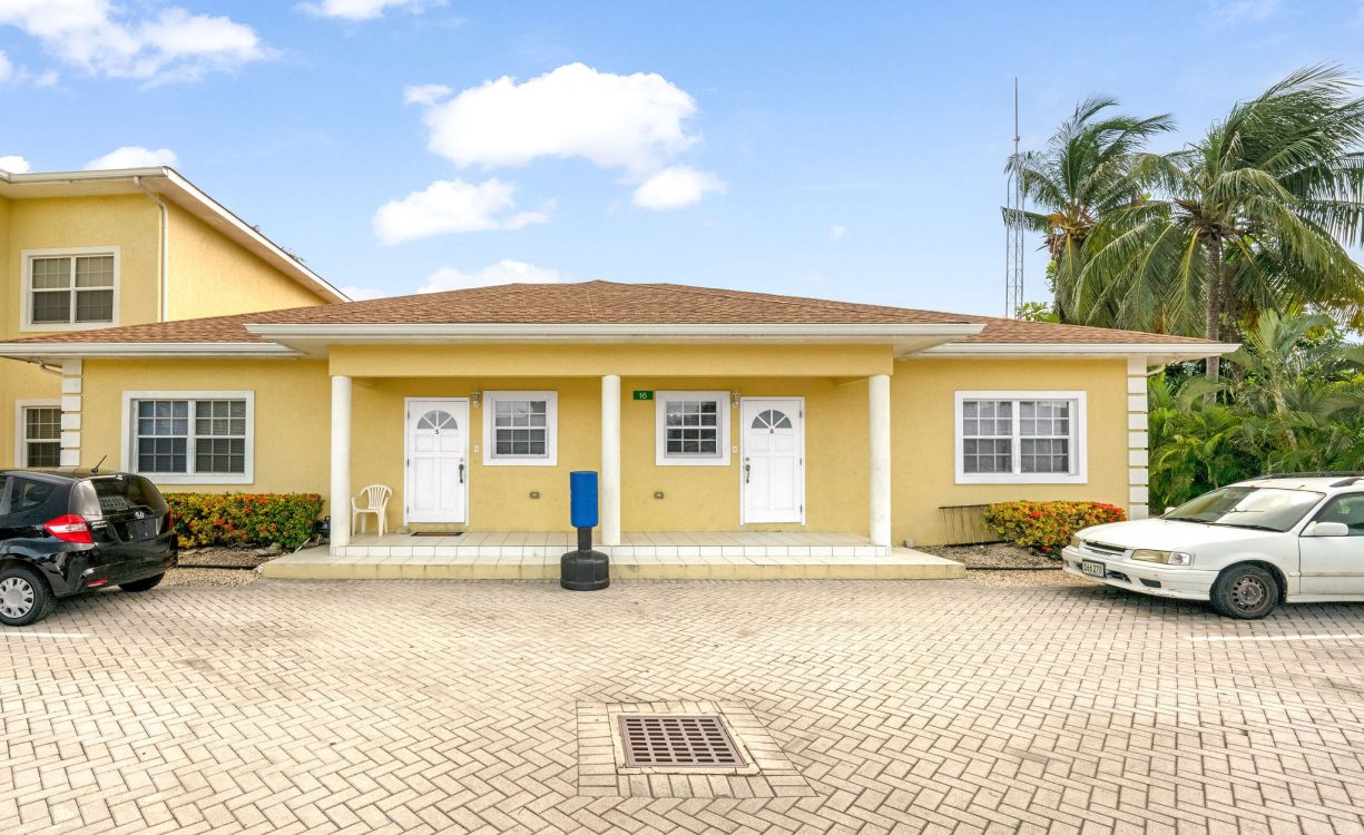POINSETTIA PLACE UNIT 6