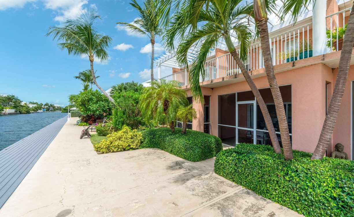 Sound Side Club 3 Snug Harbour — Property Cayman Real Estate Experts in the Cayman Islands