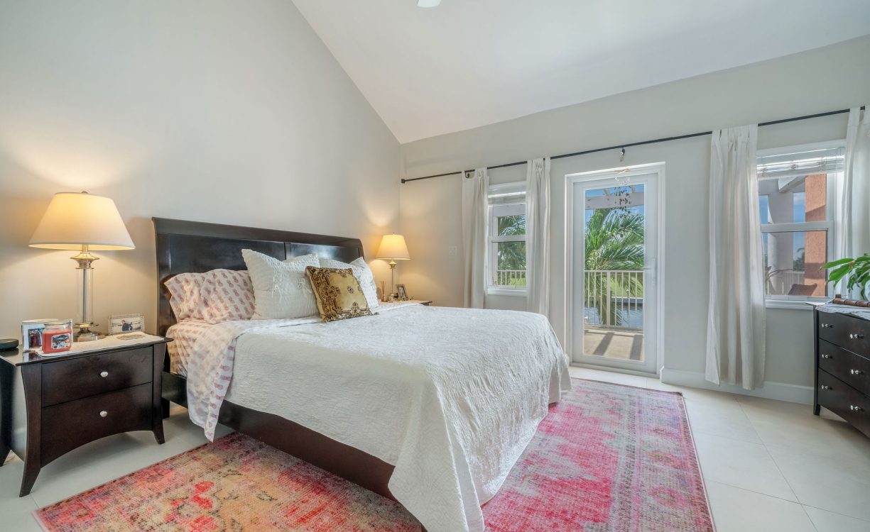 Sound Side Club 3 Snug Harbour — Property Cayman Real Estate Experts