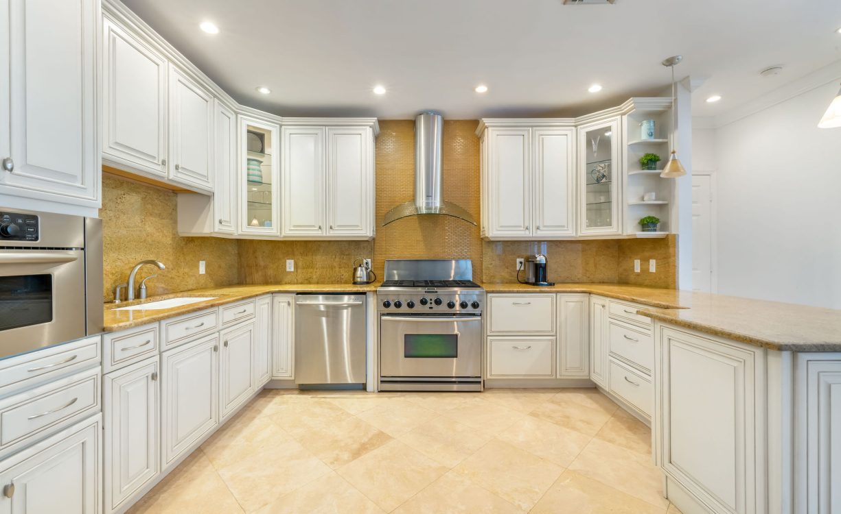 DENHAM THOMPSON WAY 127