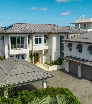 CRYSTAL DRIVE 221 CRYSTAL HARBOUR WATERFRONT HOME