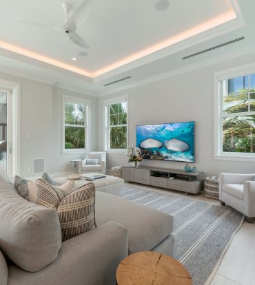 CRYSTAL DRIVE 221 CRYSTAL HARBOUR WATERFRONT HOME