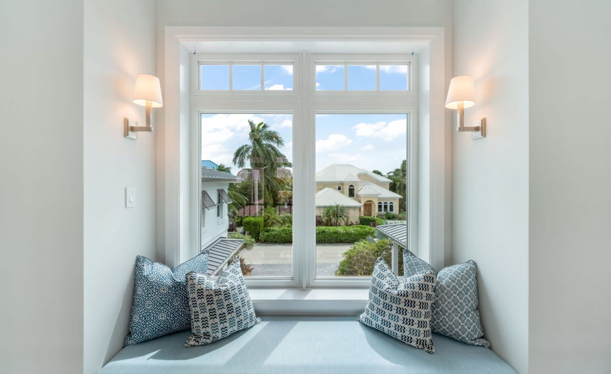 CRYSTAL DRIVE 221 CRYSTAL HARBOUR WATERFRONT HOME