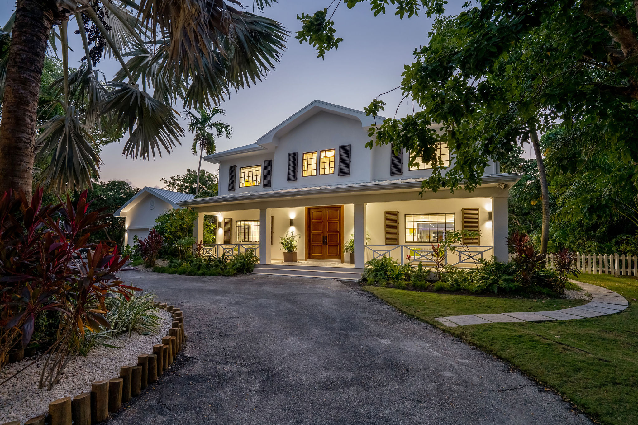 Avenue 51, Websters Estates Home — Property Cayman Real
