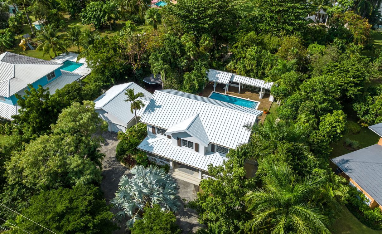 Avenue 51, sters Estates Home — Property Cayman Real