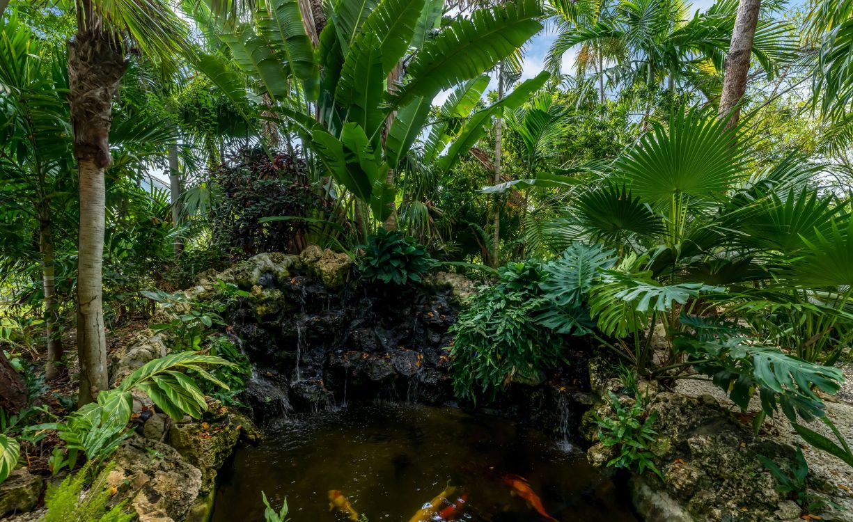 Avenue 51, sters Estates Home — Property Cayman Real