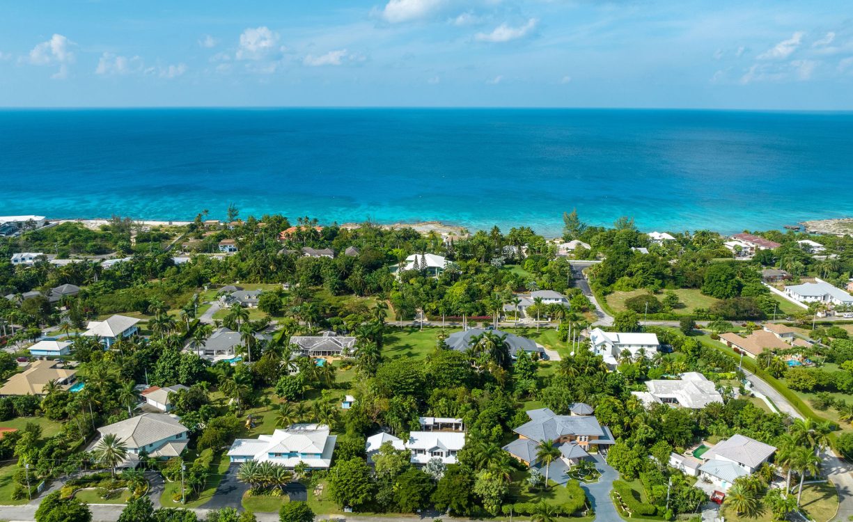 Avenue 51, sters Estates Home — Property Cayman Real