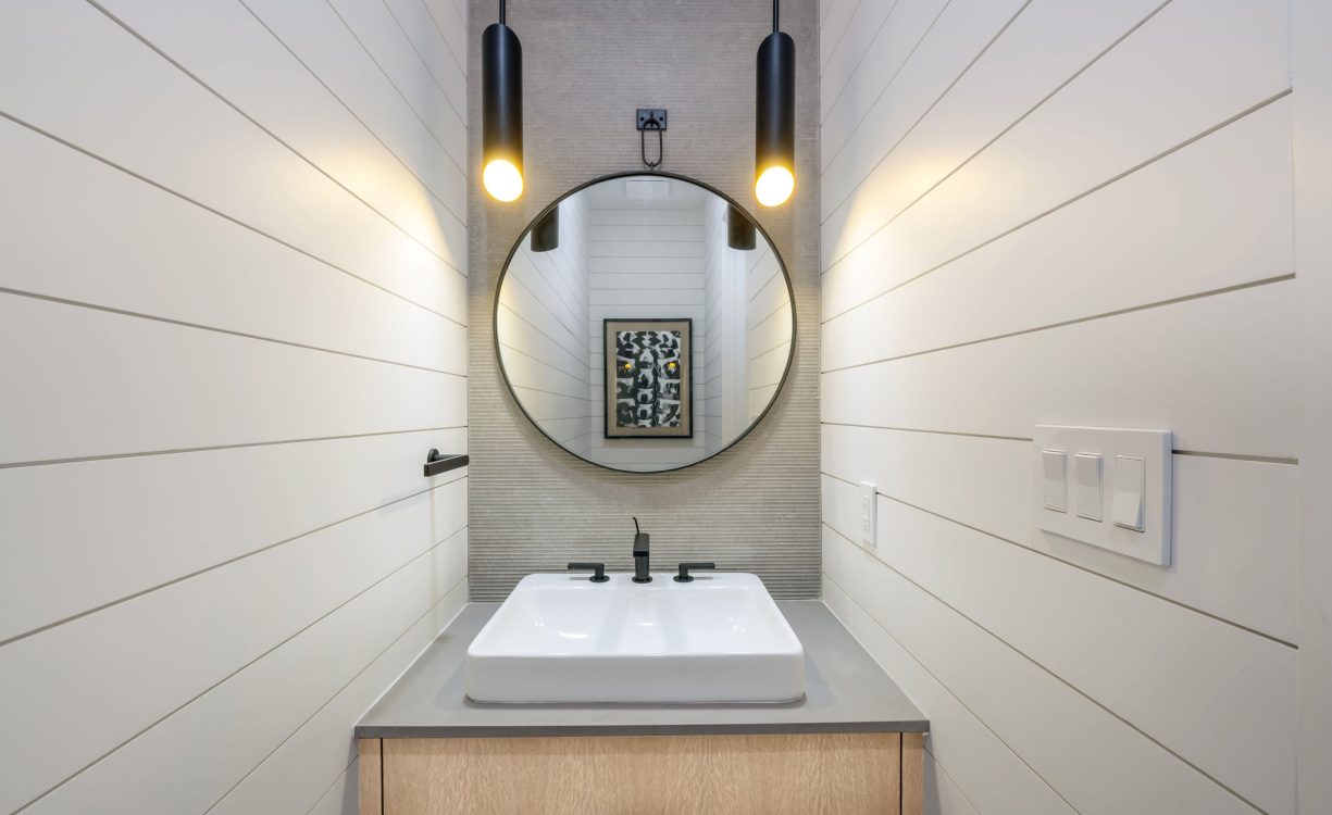 LALIQUE QUAY BRAND NEW HOME