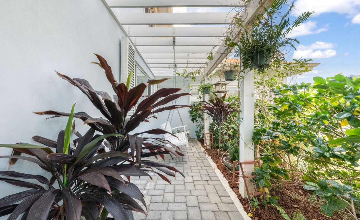 Jennifer Drive 50, Snug Harbour Home With Rental Apartment — Property