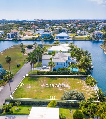 WATERFORD QUAY 0.29 ACRES, CRYSTAL HARBOUR CANAL FRONT