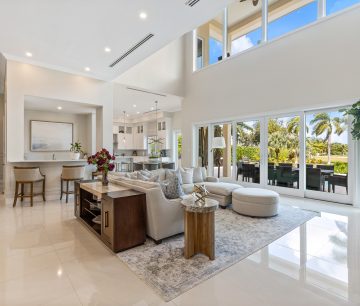 BRITANNIA DRIVE 526, EXECUTIVE FAMILY HOME