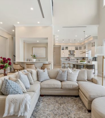 BRITANNIA DRIVE 526, EXECUTIVE FAMILY HOME