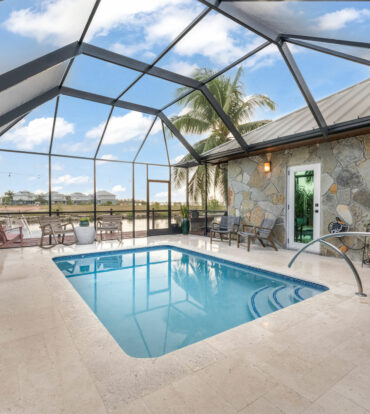 PROSPECT DRIVE 601, CANAL FRONT HOME