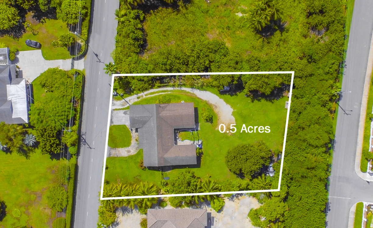 SELKIRK DRIVE 63, GRAND HARBOUR FIXER UPPER