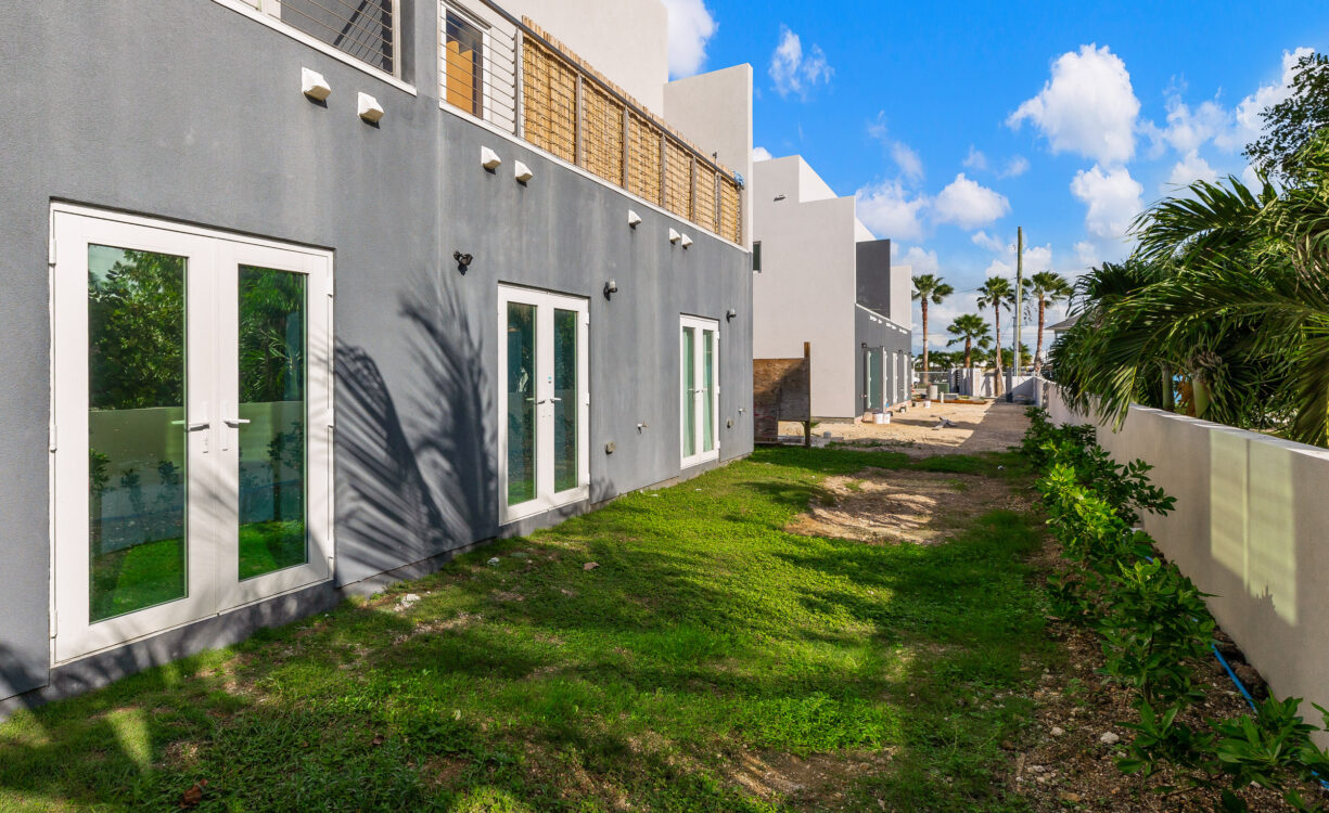 LAPAIDION 9,  NEW WEST BAY CONDO