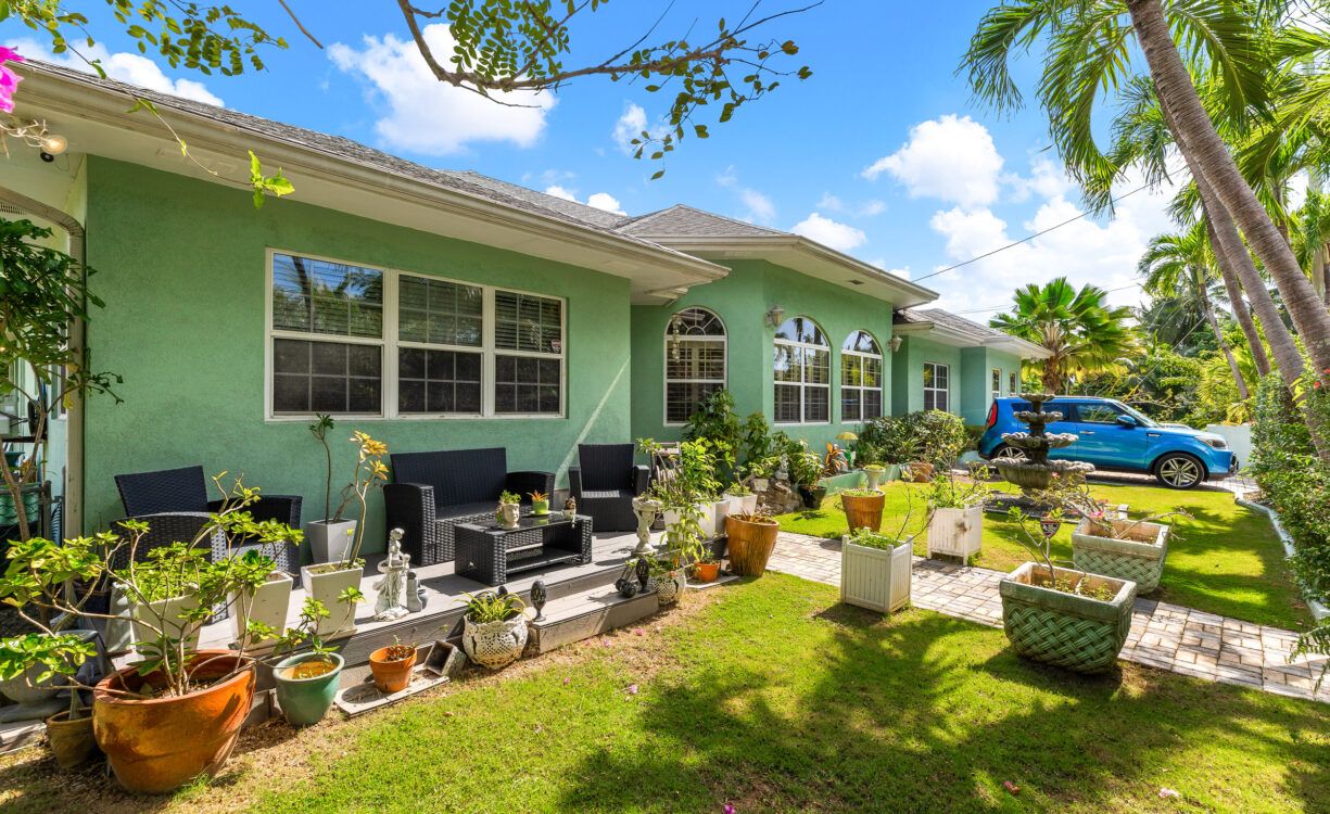 MARIGOLD 15, TROPICAL GARDENS HOME