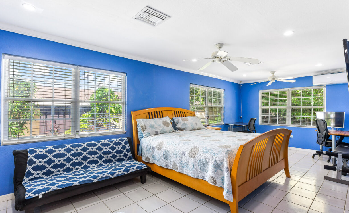 MARIGOLD 15, TROPICAL GARDENS HOME