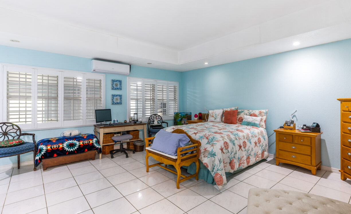 MARIGOLD 15, TROPICAL GARDENS HOME