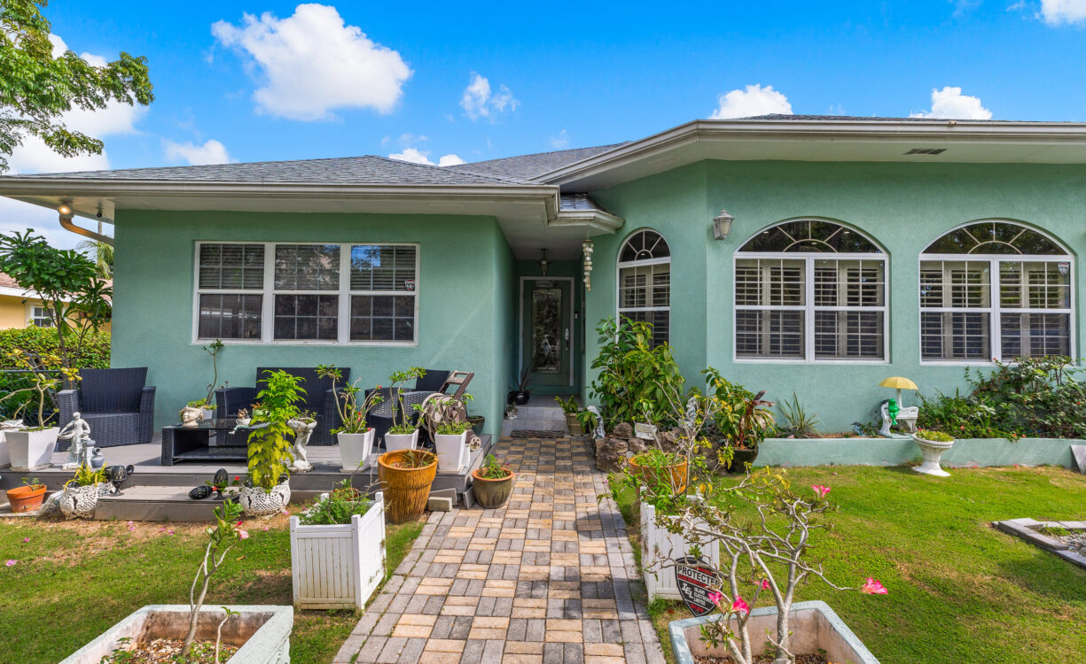 MARIGOLD 15, TROPICAL GARDENS HOME