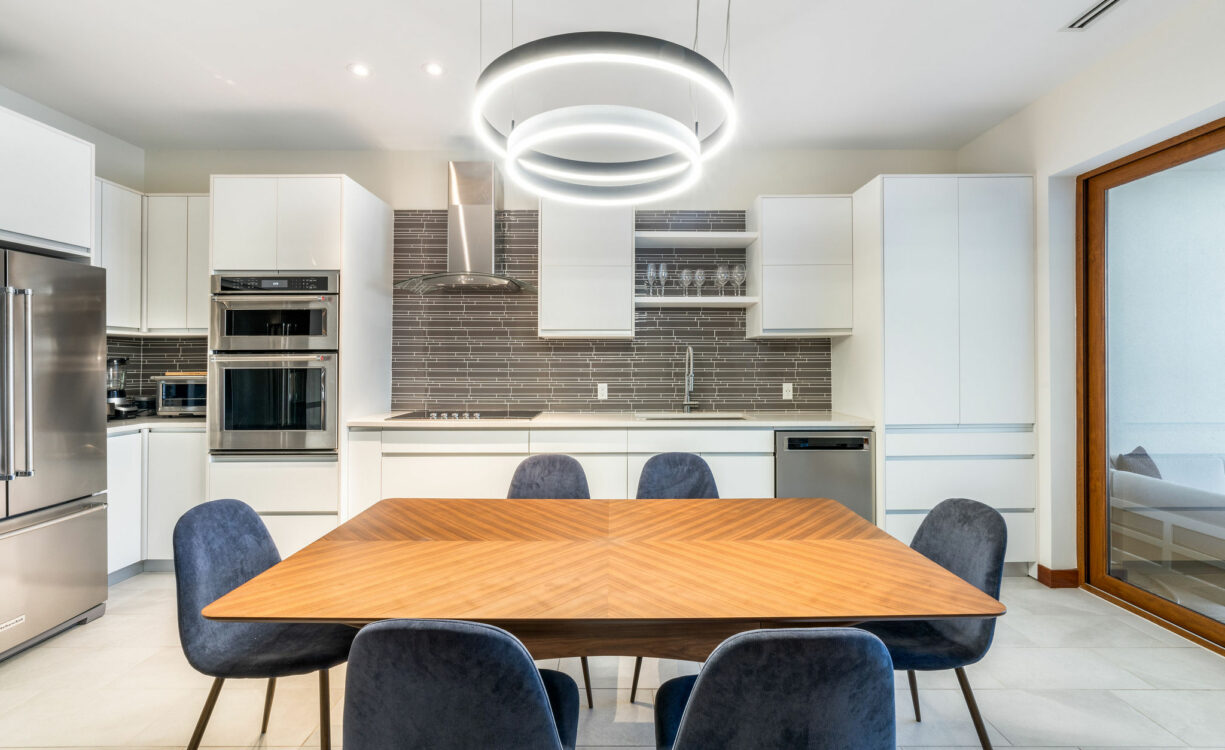 ARVIA 30, GRAND HARBOUR CONDO