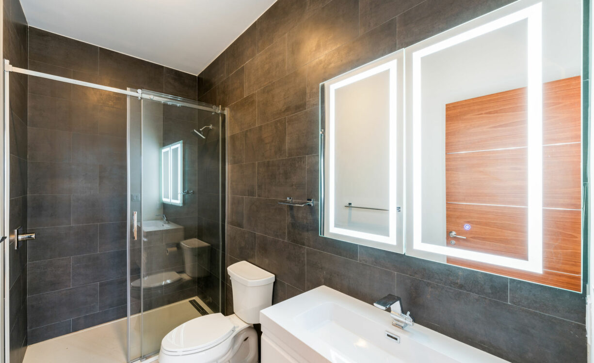 ARVIA 30, GRAND HARBOUR CONDO
