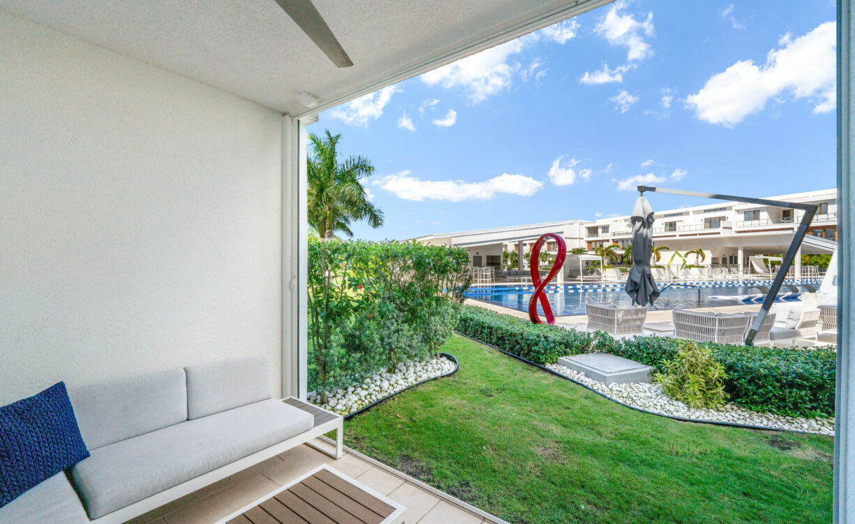 ARVIA 30, GRAND HARBOUR CONDO