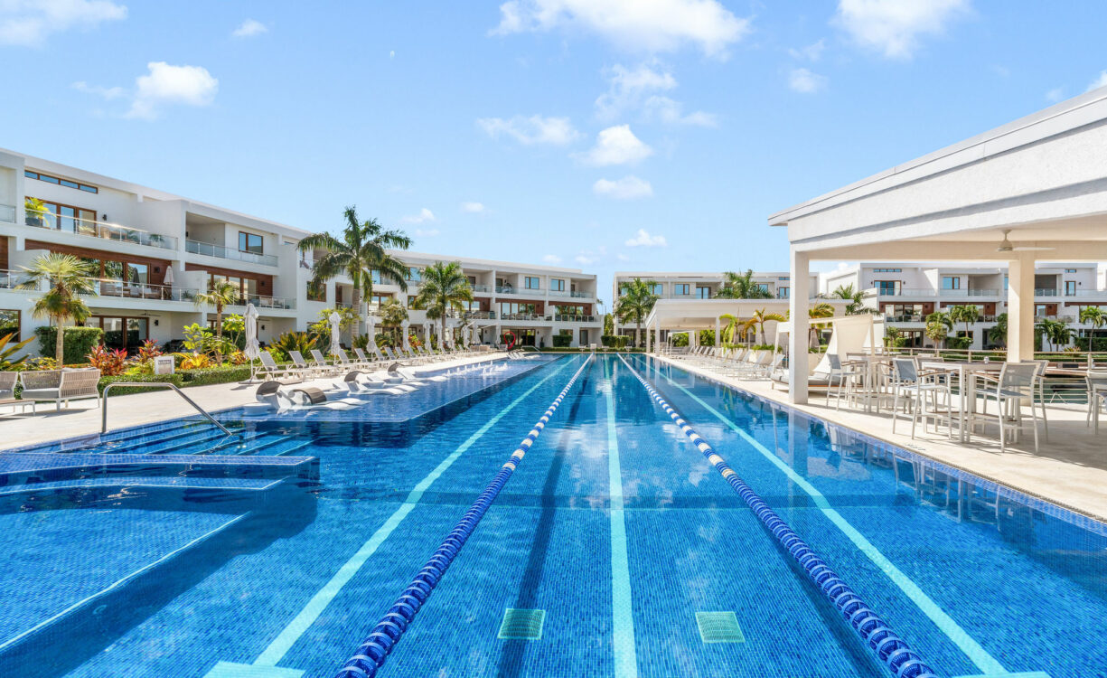 ARVIA 30, GRAND HARBOUR CONDO