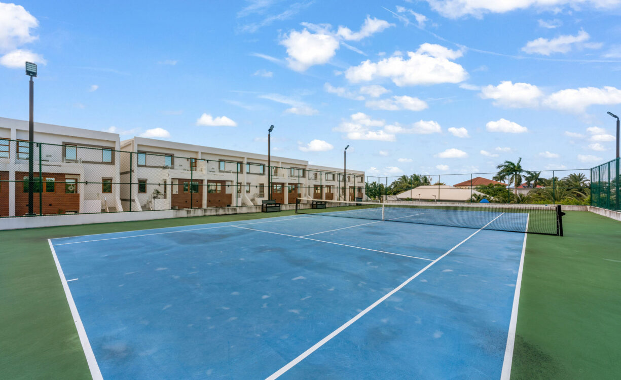 ARVIA 30, GRAND HARBOUR CONDO